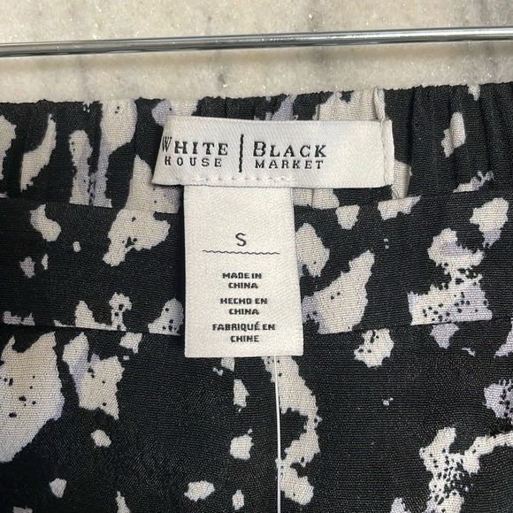 White House Black Market floral pants size small - Picture 2 of 8